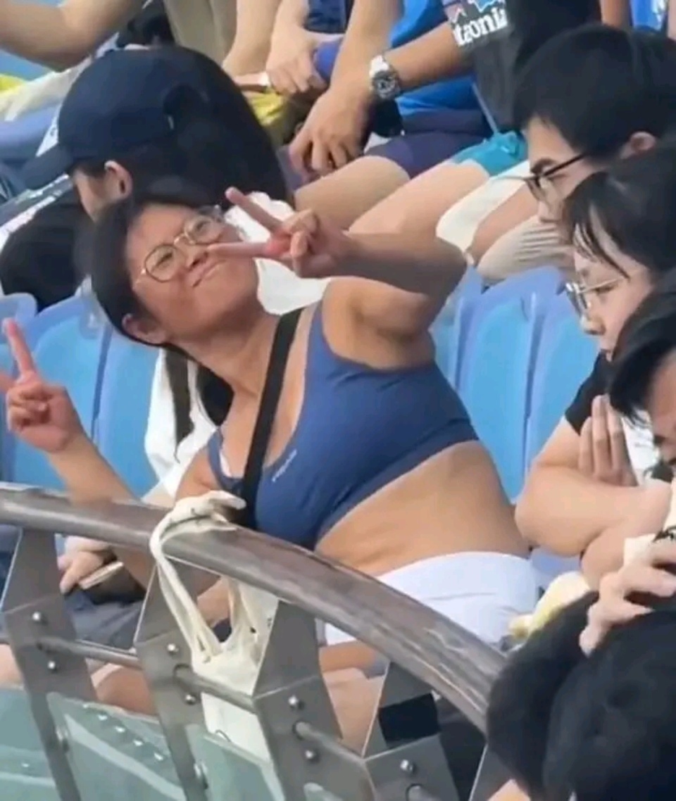 上海警方发, 上海警方再, 导致比赛短 上海警方发, 上海警方再, 导致比赛短