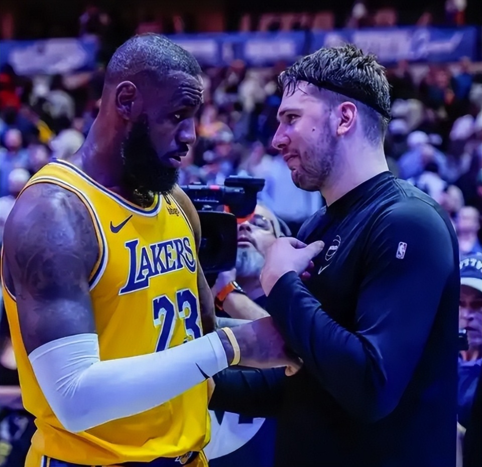 OwQHl, 揭幕战, inews